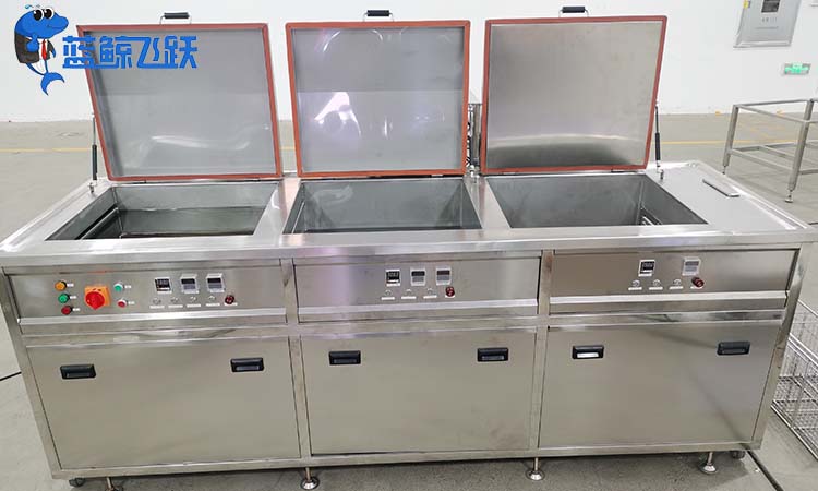 超声波清洗机—你的完美选择用于清洗钻戒