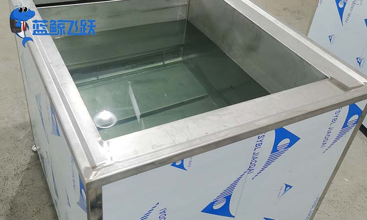 超声波清洗机在水处理设备清洁中的应用