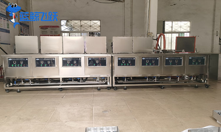 超声波清洗机在微纳米加工领域的应用与优势