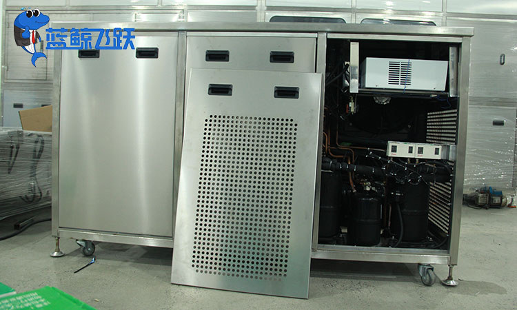 超声波清洗机在船舶部件和设备清洗中的应用