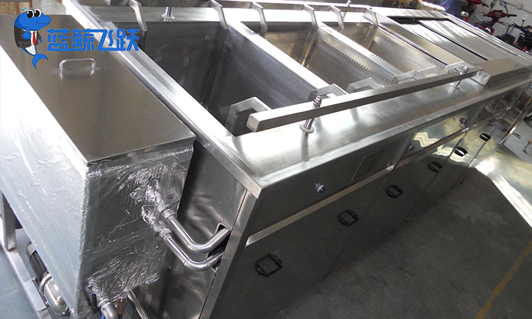 提高太阳能电池板效率：超声波清洗机的关键作用