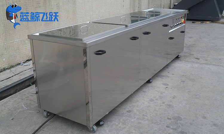 保障手术安全：超声波清洗机[敏感词]清洁医疗器械