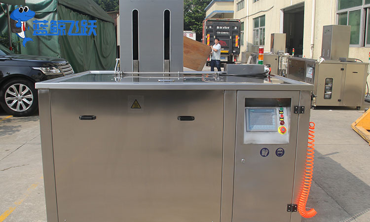 超声波清洗机在食品加工机械清洗中的关键作用