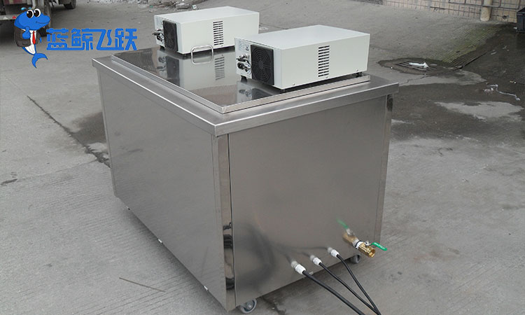 超声波清洗机保障包装金属容器卫生安全