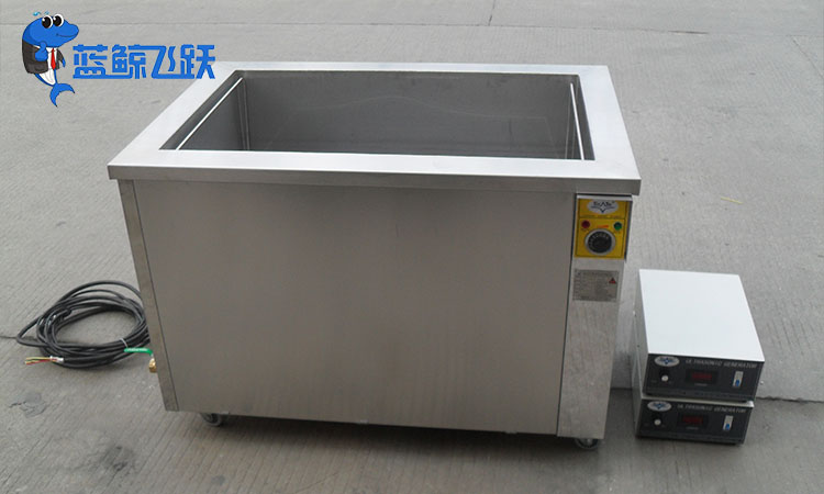 超声波清洗机保养五金工具的使用寿命