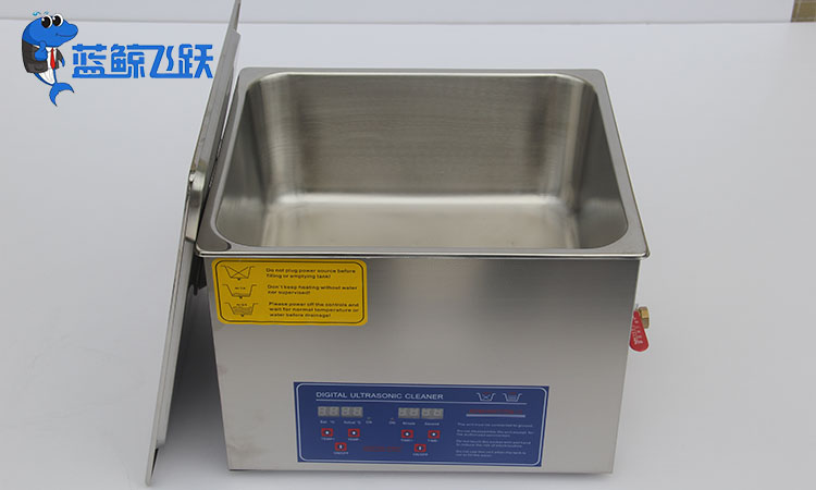 医疗器械清洗进化：超声波清洗机的高效应用