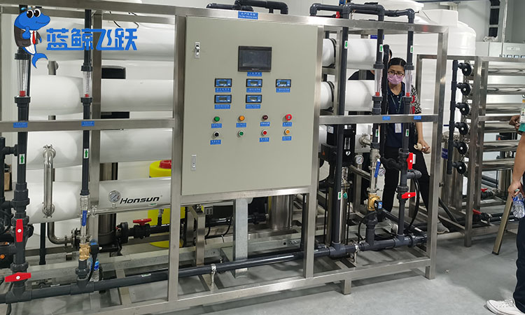 如何选择高质量的超声波清洗机：关键性质解析