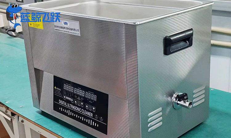 超声波清洗机的器械分类与应用领域解析