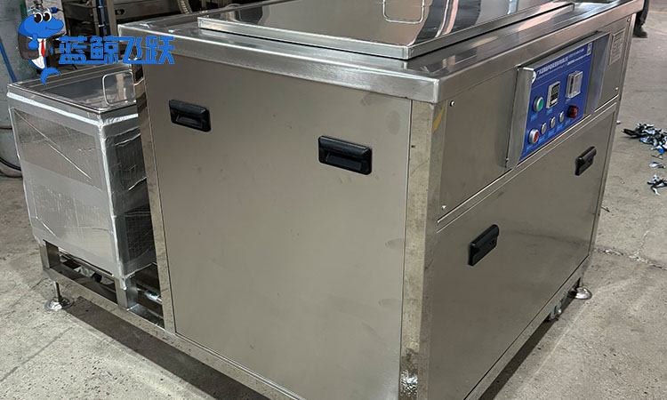 超声波清洗机中号详解：规格、应用及选购指南
