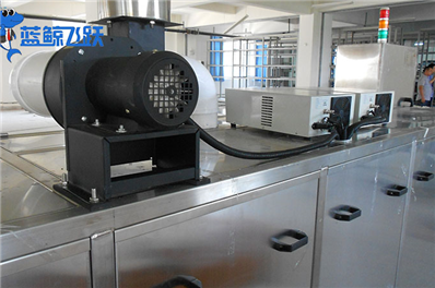 清洗电镀件：超声波清洗机的原理、工作方式、优点与应用