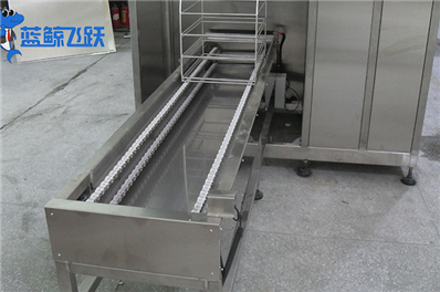 化学储存槽清洗：超声波清洗机的精密保障