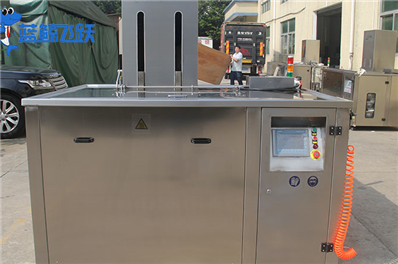 超声波清洗机在食品加工机械清洗中的关键作用