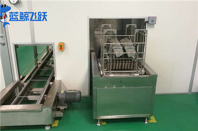 清洗无残留：超声波清洗机还原金属原始光泽