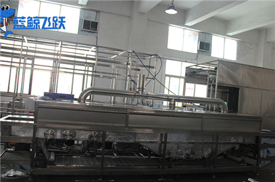 超声波清洗器：创新利器助力生产线效率提升