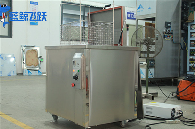 超声波清洗机洗化妆刷：效率与卫生的专业探讨