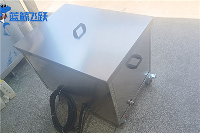 单臂超声波清洗机：高效精准的工业清洗解决方案