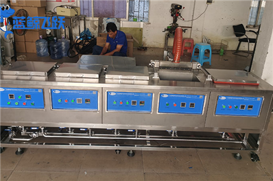 台式超声波清洗机：小型便携的高效清洗利器