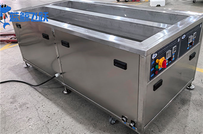 超声波清洗机的类别及其在各行业中的应用