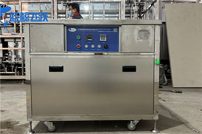 超声波清洗机使用的电机类型及其选择因素分析