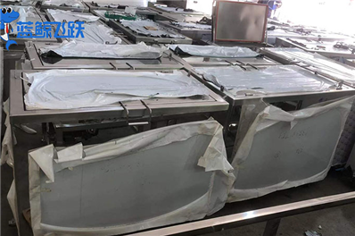 超声波清洗机：提升金属厨房用具卫生与寿命的强力助手