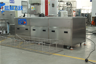 超声波清洗机在金属医疗器械清洗中的卫生保障和效能提升