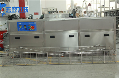 超声波清洗机在金属建筑材料清洗中的外观保护和强度提升