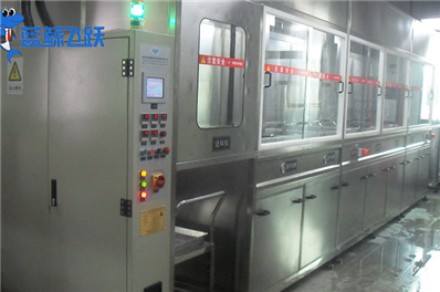 超声波清洗机在金属滚筒清洗中的应用及优势