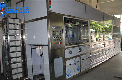 超声波清洗机：提升金属制造工艺设备的质量和效率