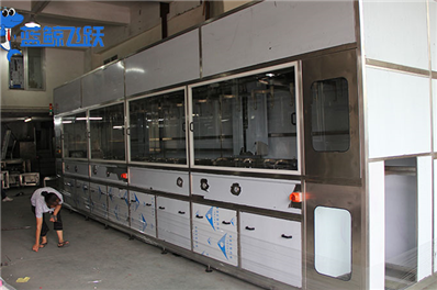 提升行驶平稳性和安全性：超声波清洗机清洁金属车轮表面的尘垢和油污